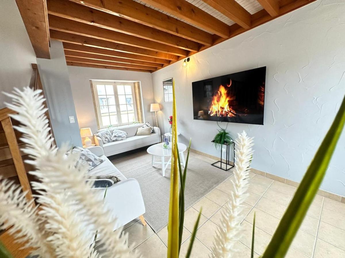 S Bayleved'Air Duplex Vue Chateau, Balneo Et Sauna Sedan Εξωτερικό φωτογραφία