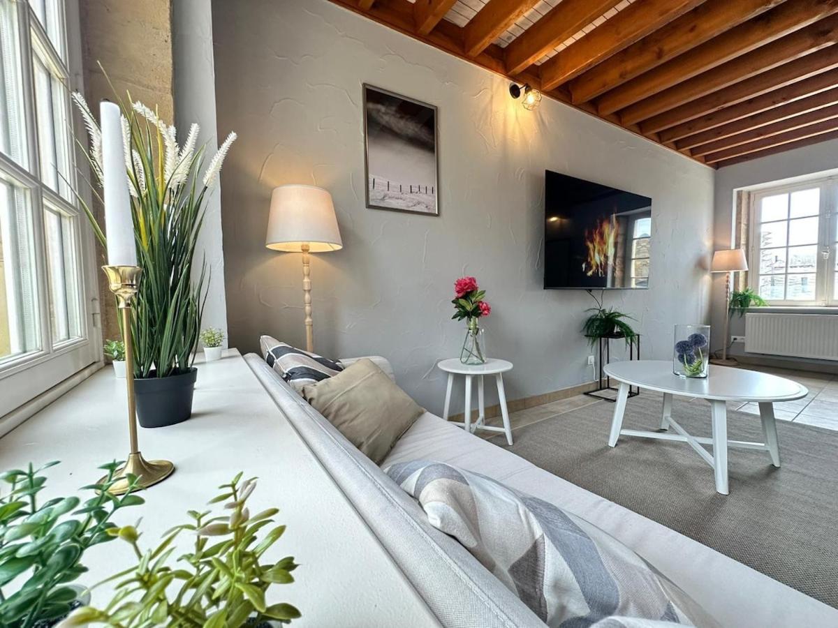 S Bayleved'Air Duplex Vue Chateau, Balneo Et Sauna Sedan Εξωτερικό φωτογραφία
