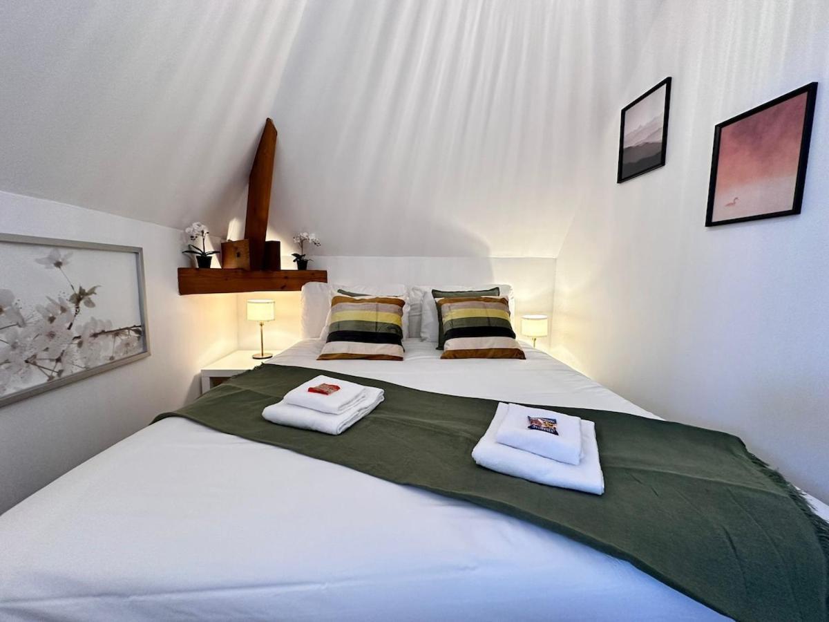 S Bayleved'Air Duplex Vue Chateau, Balneo Et Sauna Sedan Εξωτερικό φωτογραφία