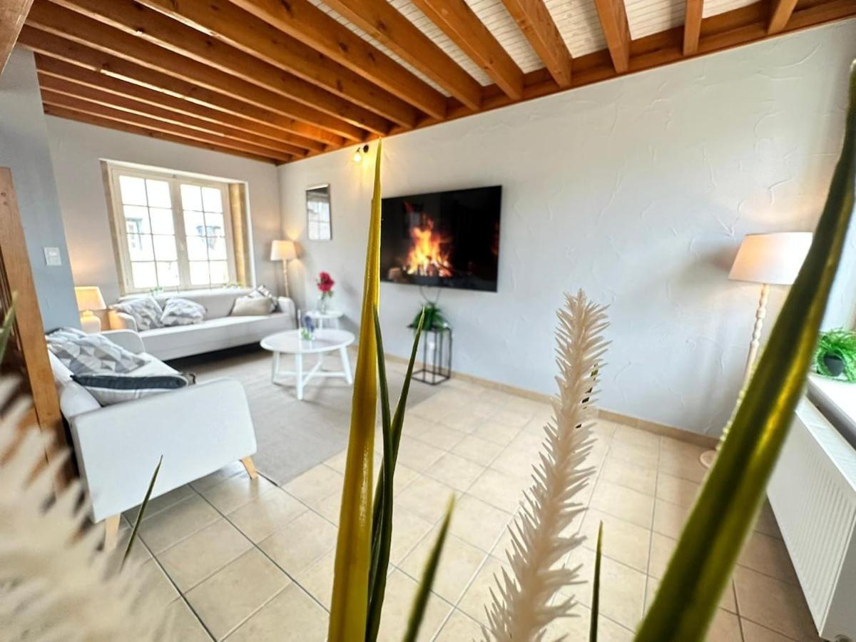 S Bayleved'Air Duplex Vue Chateau, Balneo Et Sauna Sedan Εξωτερικό φωτογραφία