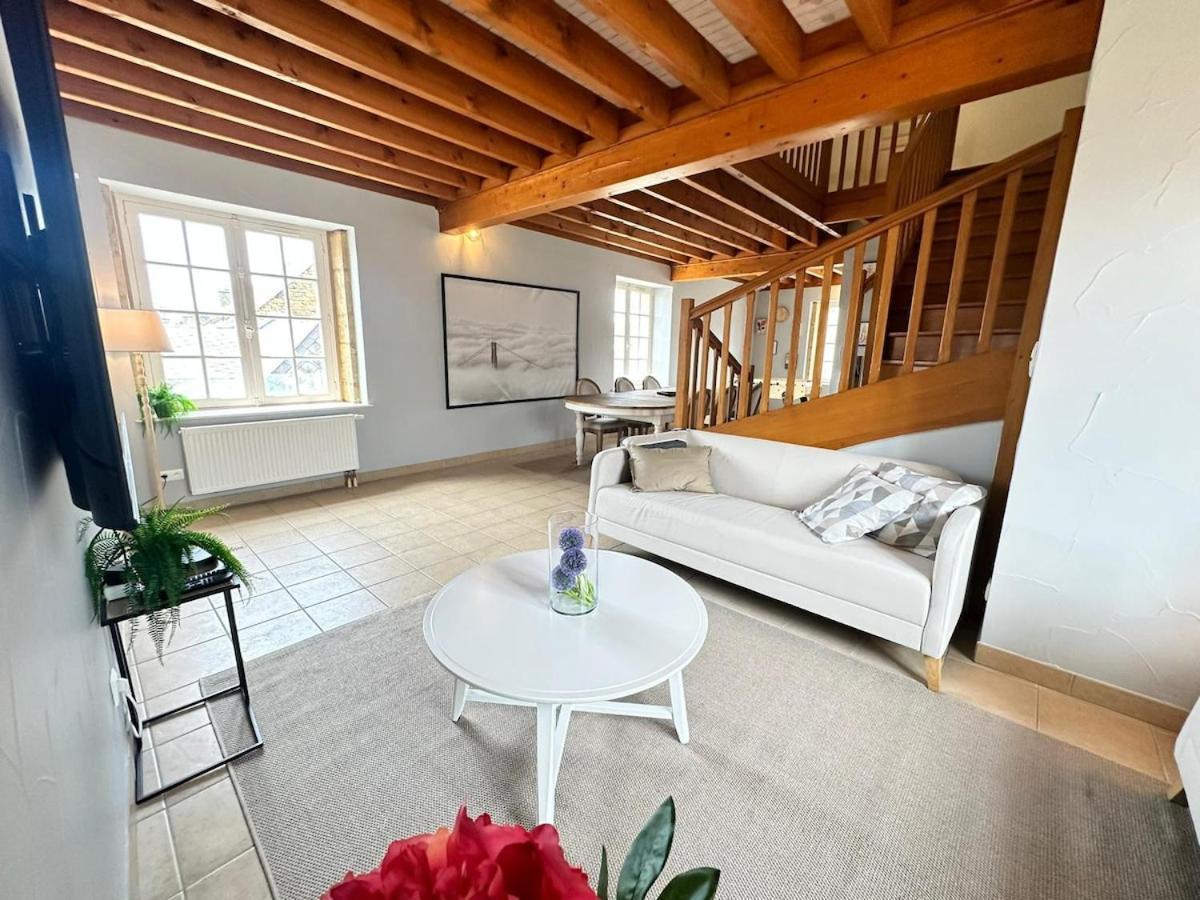 S Bayleved'Air Duplex Vue Chateau, Balneo Et Sauna Sedan Εξωτερικό φωτογραφία